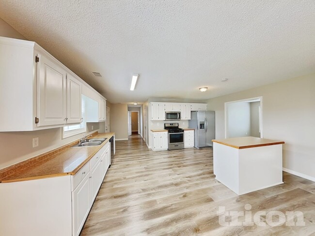 Photo - 1055 Maria Dr