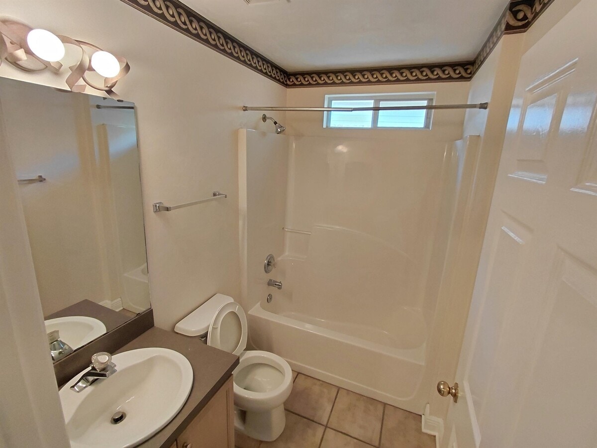 Photo - 1810 Newman Ln