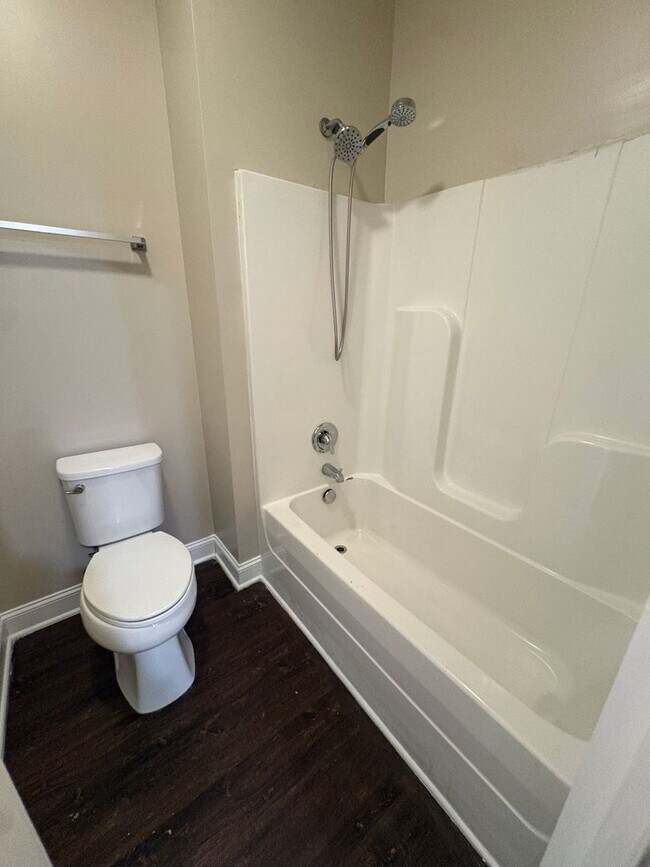 526 Dennis Way Unit F