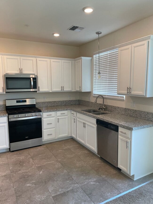 Photo - 505 Logan Jacob Ln