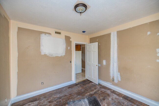 Photo - 58 Ellsworth St Unit 3