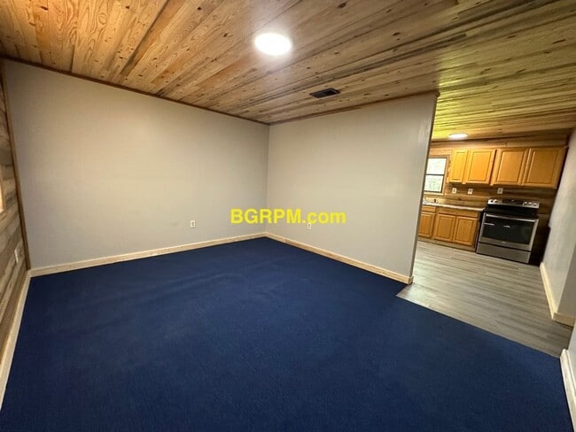 Photo - 3 Bed 2 Bath