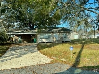 Building Photo - 30121 Julia St Rental