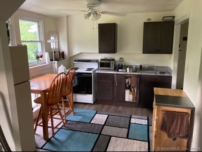 Photo - 7 Tolland Turnpike