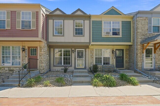 Photo - $1,895.95 - 2 Bed 1.5 Bath Townhome in Westminster with In Unit Laundry! Unit #E