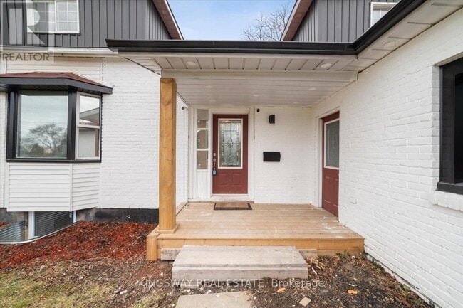 Photo - 1144 Fisher Ave