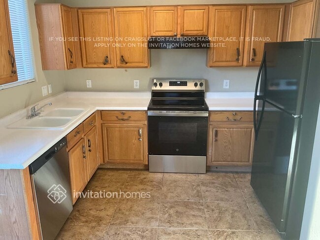 Photo - 427 N 66th Dr