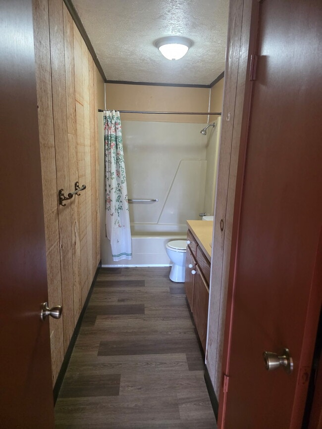 Photo - Oak Ridge Apartment Unit 4