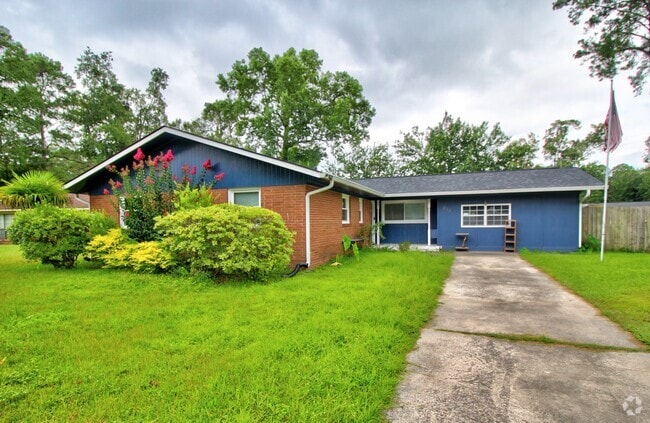 Building Photo - 511 Red Oak Rd Rental