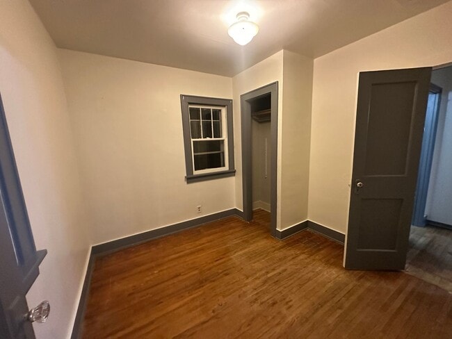 Photo - 1bedroom, 1.5 bathrooms, Pet Friendly!
