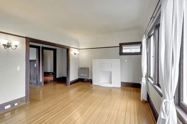 Photo - Perfect Blend of Piedmont Ave Energy & Tree-Lined Tranquility