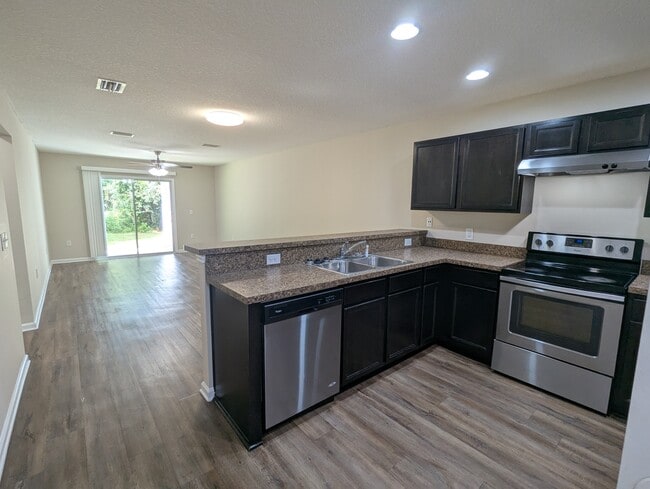 Photo - 114 Plantation Point Dr