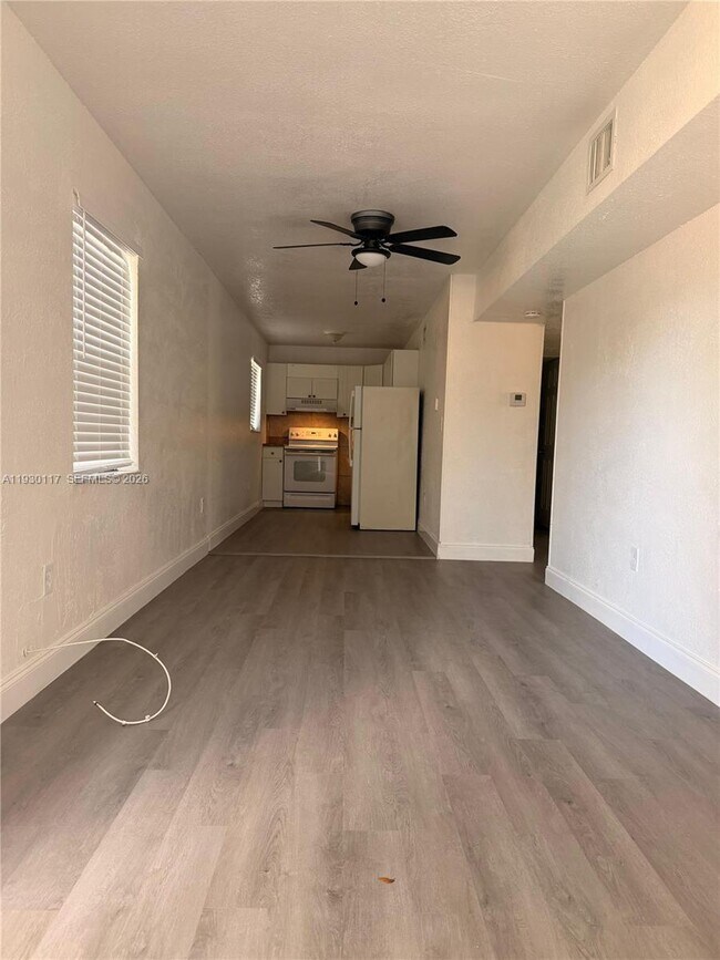 Photo - 1123 NW 27th Ave Unit 1