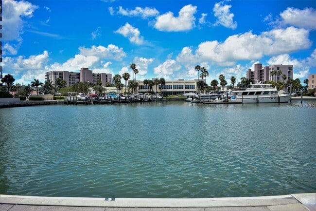 Building Photo - 7420 Bay Island Dr S Unit 176