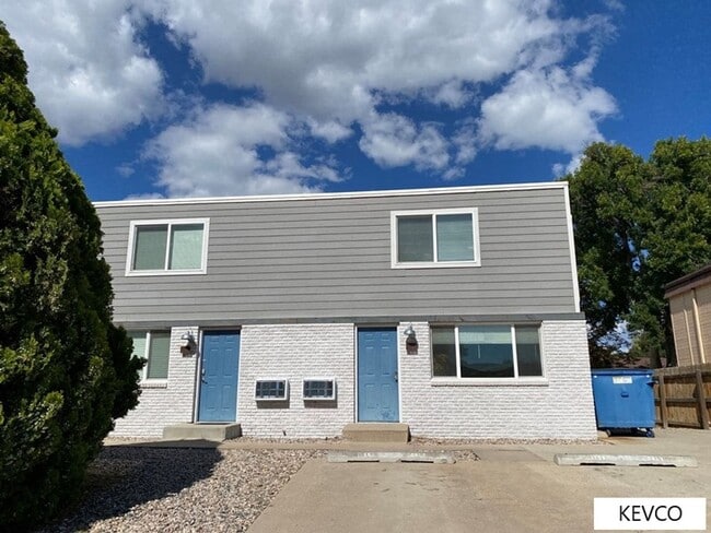 Photo - 1747-1759 E 16th St Unidad 1759 E 16th St