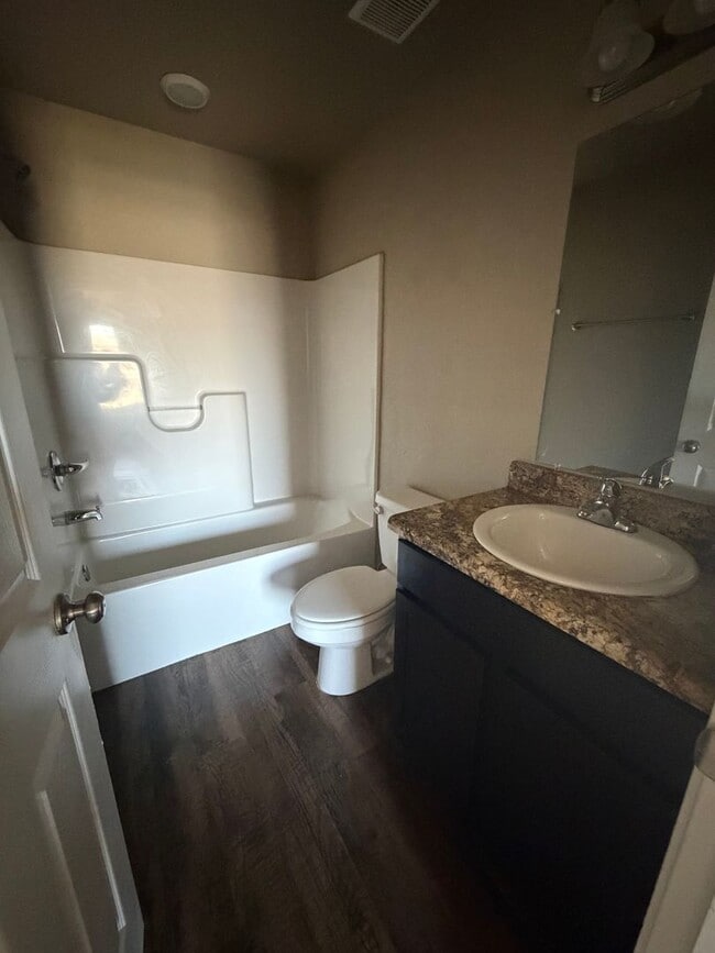 Photo - S. L Duplex Unidad A