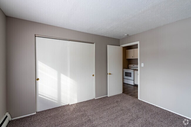1BR, 1BA - 554SF - Bedroom