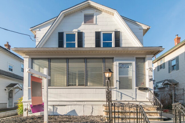 Front Exterior - 115 N Lafayette Ave Townhome