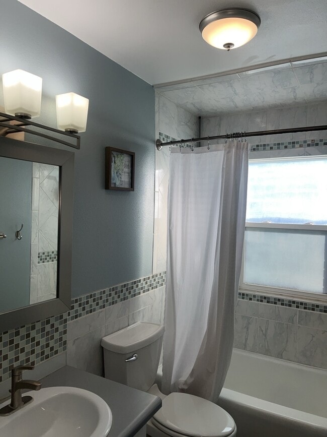 Photo - 138 Carroll Ave