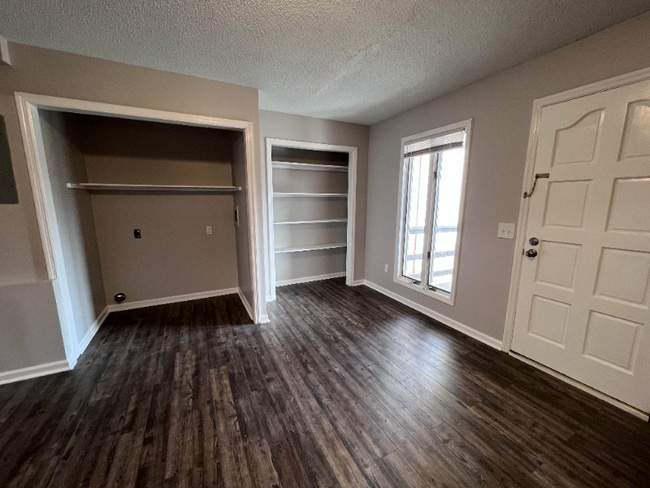 Photo - 401 Moore St Unit #102