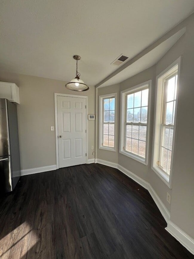 Photo - 104 Norris Ct