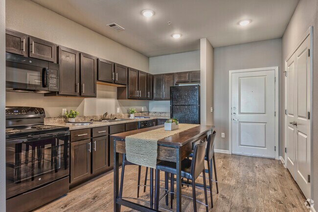 2BR, 2BA - 935 SF - Kitchen