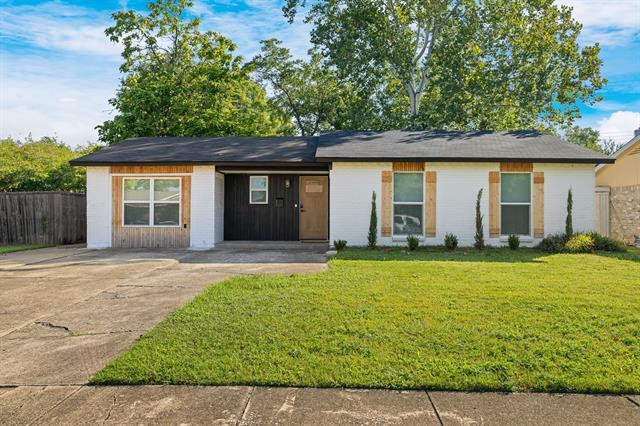 Building Photo - 718 Tearose Dr