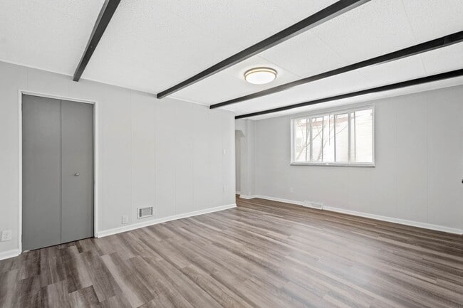 Photo - Stunning 3 bedroom home in Mt. Washington available August 1!