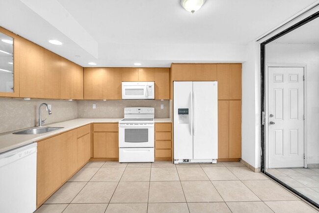 Photo - 8700 SW 133rd Avenue Rd Unit 312