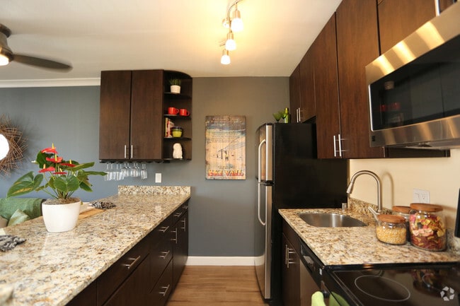 Photo - Skyline 1801