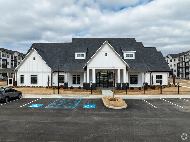 Gateway Village at Swan Creek