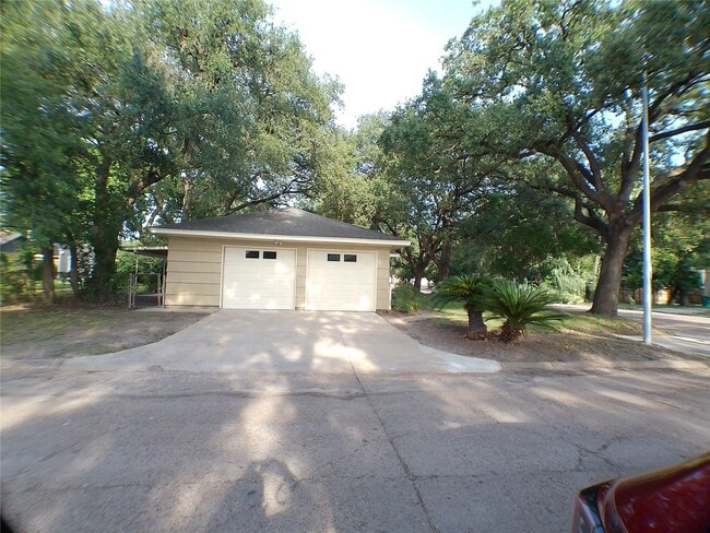 Photo - 601 Fresa Rd