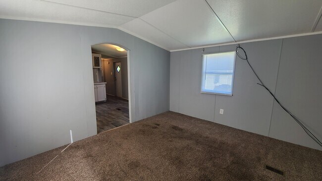 Photo - 17 Saturn Ln