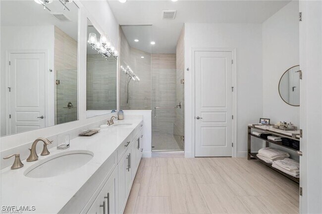 Photo - 16374 Viansa Wy Unit 302