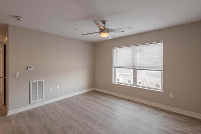 Photo - Sells Greene