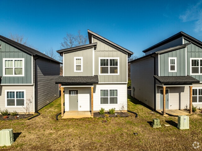 Building Photo - Crossland