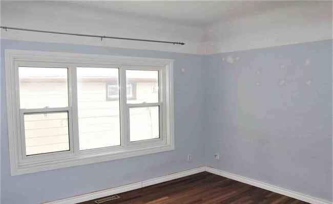 Photo - 281 Horace St