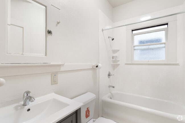 1BR, 1BA - One Bedroom