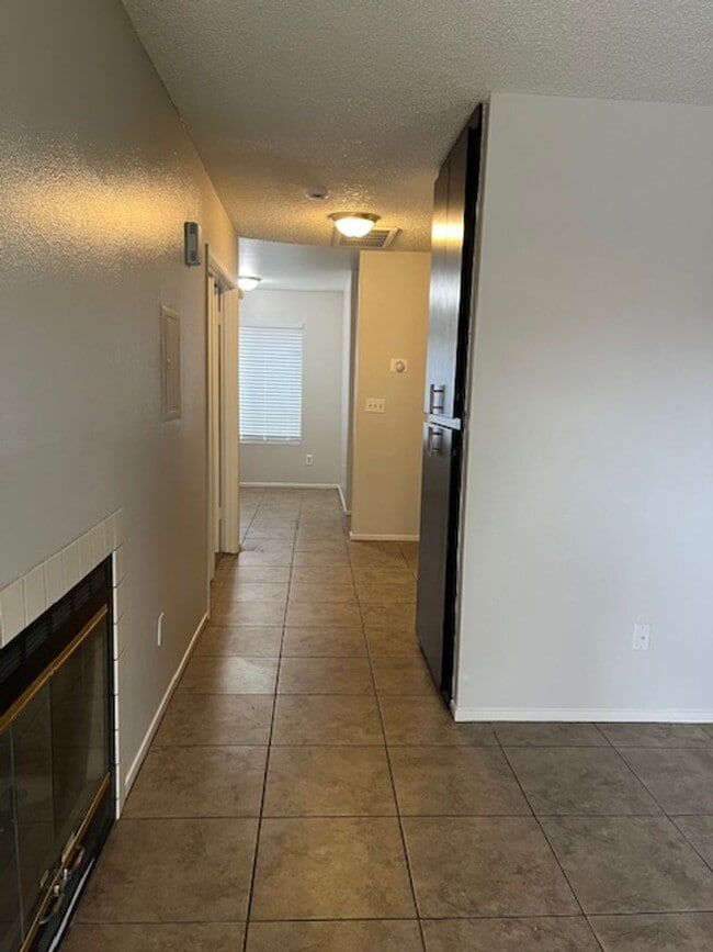 Photo - JR5904 Unit 5904-C