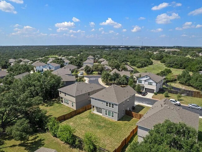 Photo - 112 Driftwood Hills Way