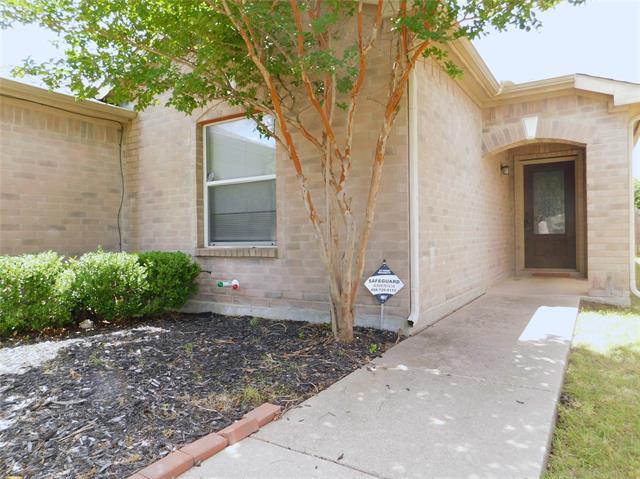 1648 Crown Point Dr