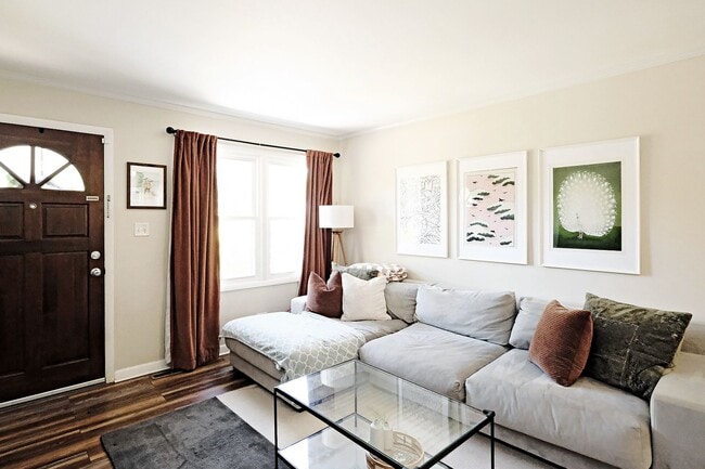 Photo - Pet-Friendly Fry's Spring Home With Fenced Yard