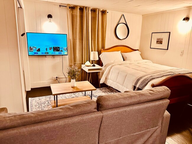 Photo - 167 Broadway