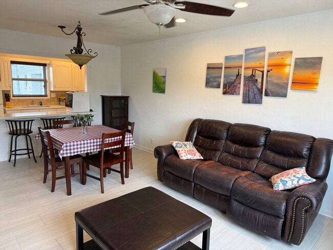 Photo - 1001 SE 16th St Unit 11