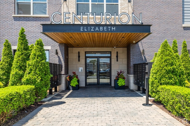 Entrance - Luxury Rental With Private Parking