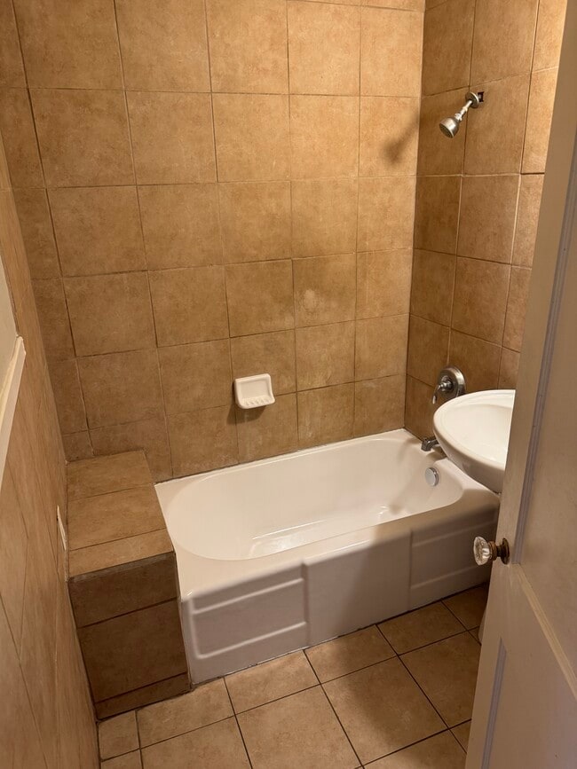 Photo - 1803 Portage Street Unit 3