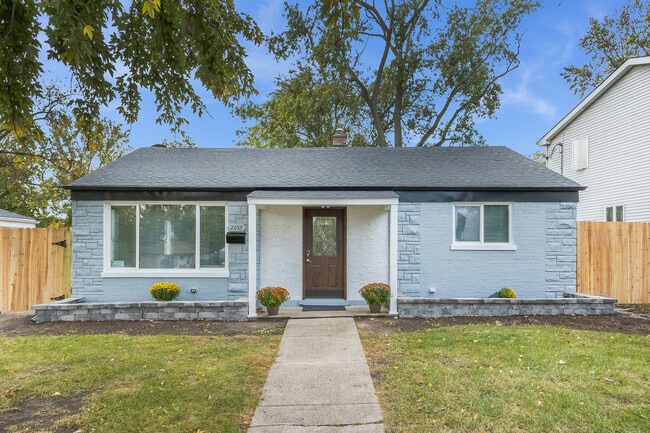 Photo - 2055 Magnolia Rd House