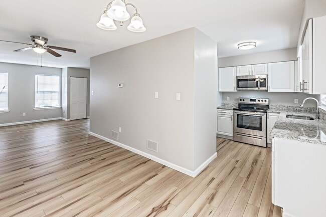 Photo - 2 bedroom, 2.5 bathroom townhome in Newark