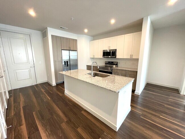 Building Photo - 4400 Prairie Xing Unit 10110