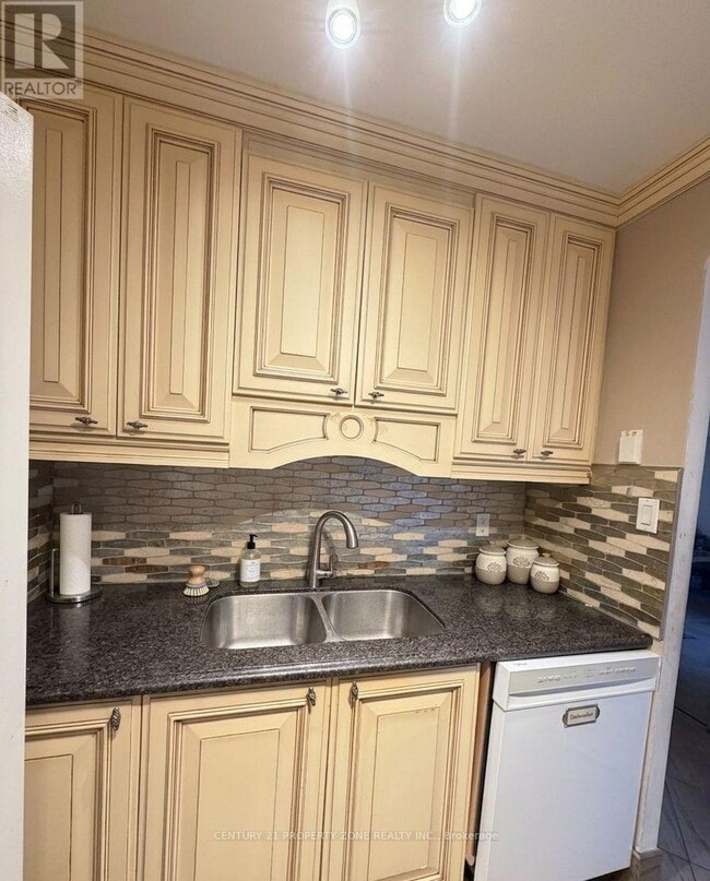 Photo - 265 Enfield Pl Unit 206